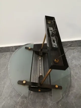 Lampada da parete in vetro e metallo dorato