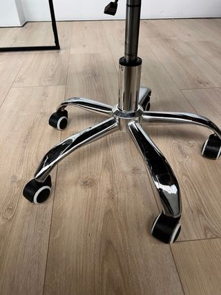 Sedia da ufficio ergonomica nera