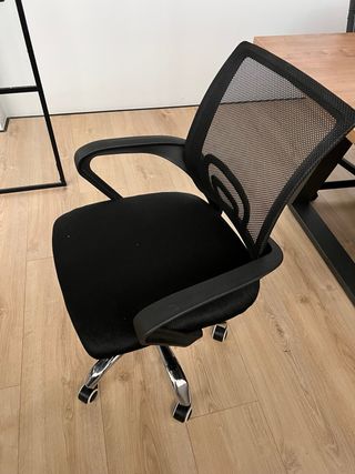 Sedia da ufficio ergonomica nera