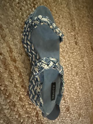Sandalias plataforma Trucco azul yblanco