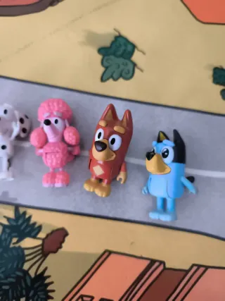 Figuras Bluey y amigos