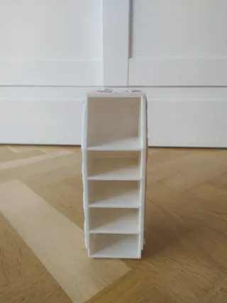 Set di armadi e cassettiera per vestiti Barbie