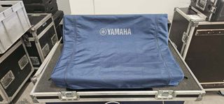 Yamaha DM7 con Flightcase