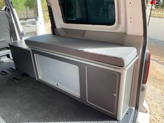 Muebles Camper VW ,T6 Cama y Colchón NO NEGOCIABLE