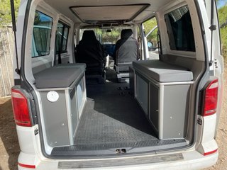 Muebles Camper VW ,T6 Cama y Colchón NO NEGOCIABLE