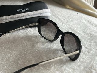 Gafas de Sol Vogue Negras y Plateadas
