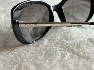 Gafas de Sol Vogue Negras y Plateadas