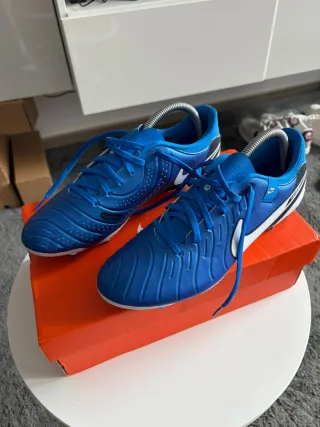 Botas de fútbol Nike Tiempo Azules