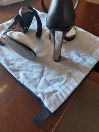 Sandalias Sebastian Milano Negras