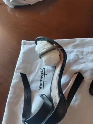 Sandalias Sebastian Milano Negras