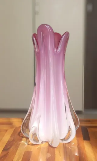 Vaso Murano rosa costolato anni 60