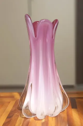 Vaso Murano rosa costolato anni 60