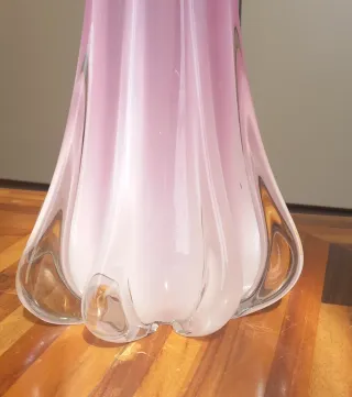 Vaso Murano rosa costolato anni 60