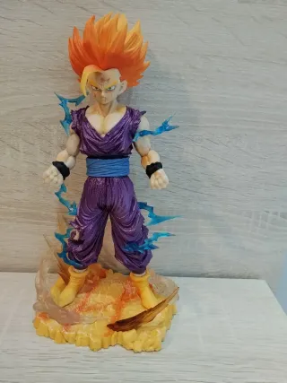 Figura Gohan Super Saiyan Dragón Ball