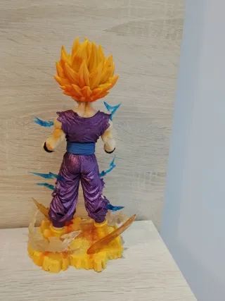 Figura Gohan Super Saiyan Dragón Ball