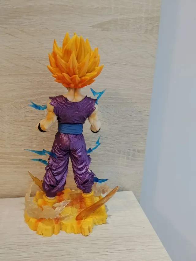 Figura Gohan Super Saiyan Dragón Ball