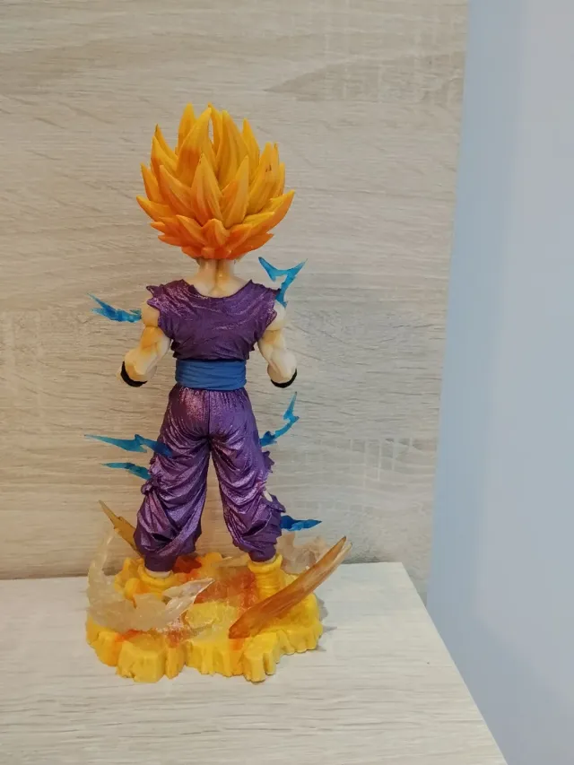 Figura Gohan Super Saiyan Dragón Ball