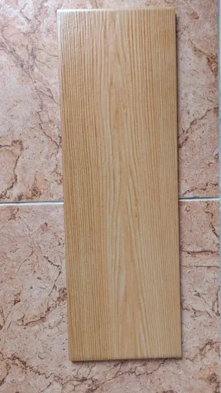 Azulejos efecto madera usados