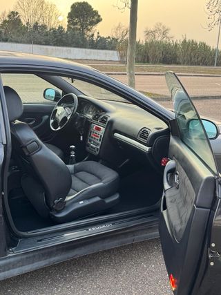 Peugeot 406 2004