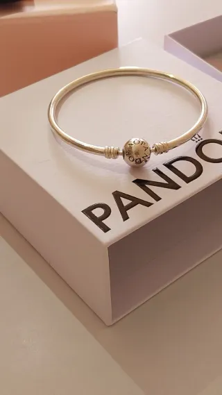 Pulsera Pandora rígida. Talla 17 cm.