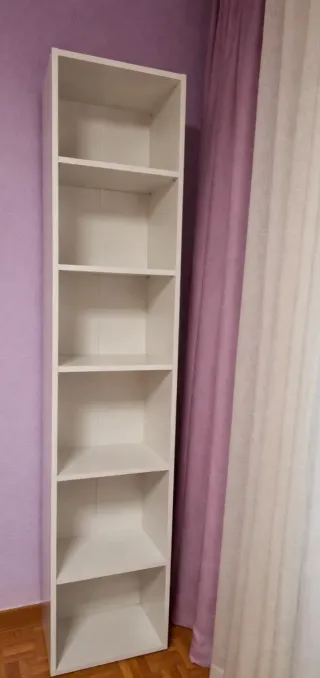 Estantería blanca de 6 baldas