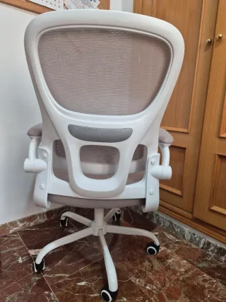 Silla de oficina ergonómica gris, nueva
