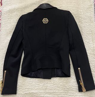 Cazadora Philipp Plein Couture.