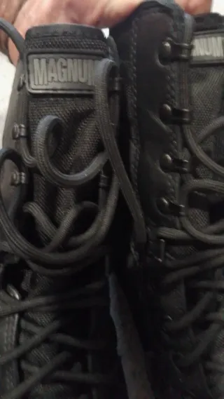 Botas Magnum Talla 42 Negras