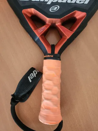 Pala Bullpadel Vertex 02