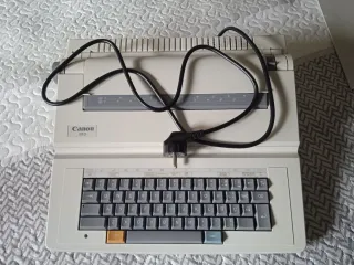 Máquina de escribir Canon ES-3