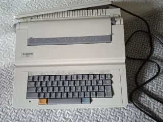 Máquina de escribir Canon ES-3