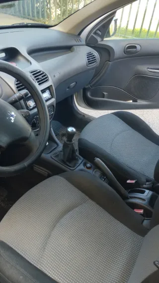 Peugeot 206 2003