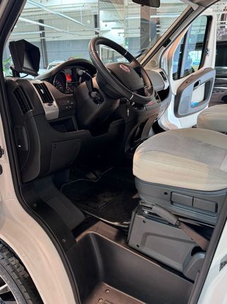 Fiat Capron T68 Cámara Automática LED 2018