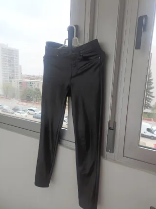 Pantalones polipiel térmicos elásticos