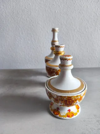 Set tocador vintage blanco y dorado