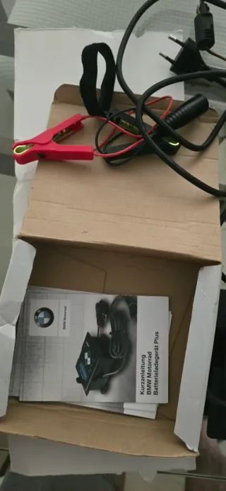 Cargador Mantenedor Batería BMW Motorrad Plus