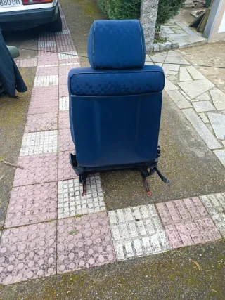 Asiento conductor Mercedes 190 azul