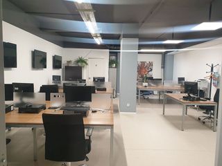 Local comercial en venta en Can Vidalet en Esplugues de Llobregat