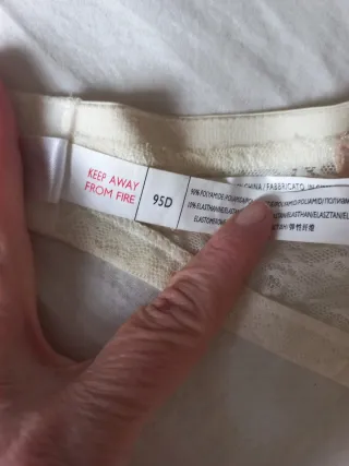 95D encaje y lacitos