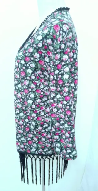 Chaqueta kimono floral con flecos