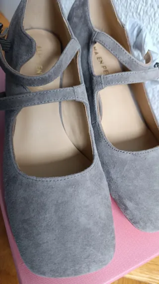 Zapatos de tacón joya grises