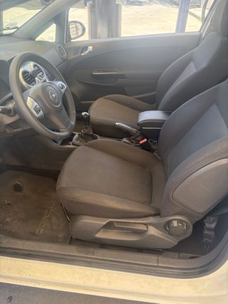 Opel Corsa 2012