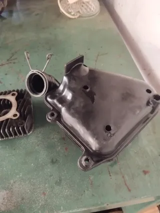 Carburador 17.5 y piezas motor moto