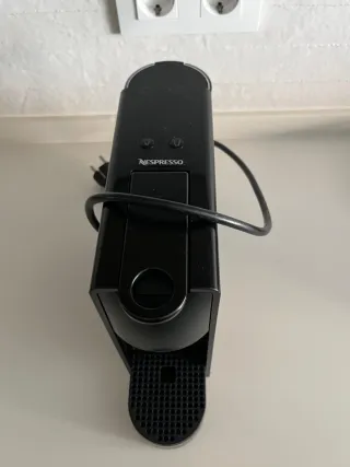 Cafetera Nespresso Mini Negra