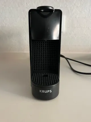 Cafetera Nespresso Mini Negra