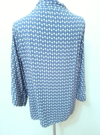 Chaqueta kimono estampado puntos.