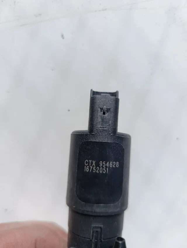 Bomba Limpiaparabrisas Peugeot 954628