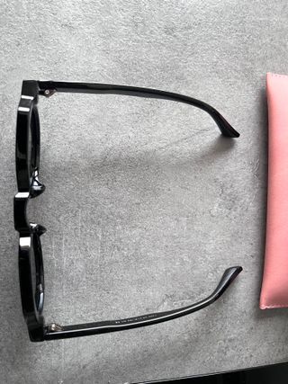 Gafas de sol Miu Miu geométricas negras