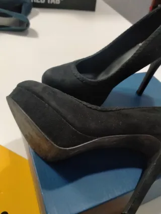 Zapatos de tacón negros