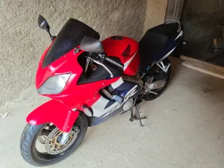Honda CBR 600 F4i
